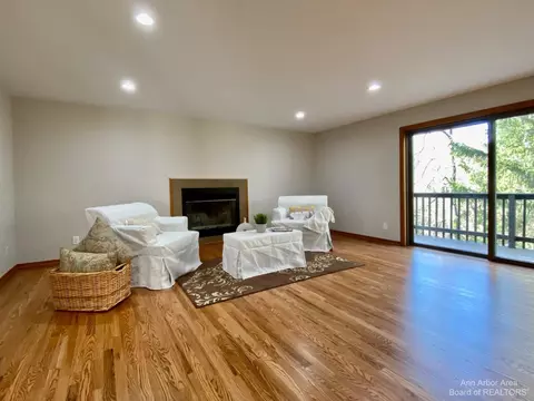 3702 E Pineview Dr, Dexter, MI 48130 photo 10