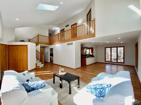 3702 E Pineview Dr, Dexter, MI 48130 photo 3