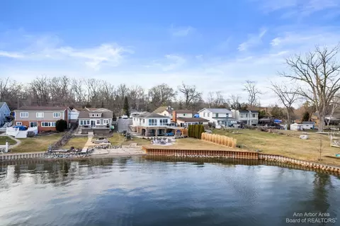 8341 Hillpoint Dr, Brighton, MI 48116 photo 53