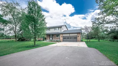705 W Bemis Rd, Saline, MI 48176 photo 3