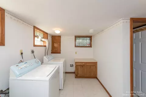 8035 Forest St, Dexter, MI 48130 photo 44