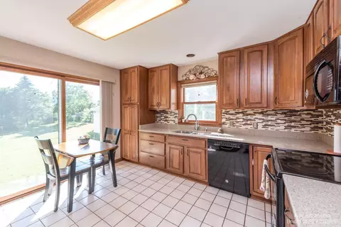 8035 Forest St, Dexter, MI 48130 photo 4