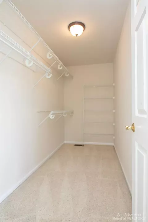 5325 Falling Leaf Dr, Ann Arbor, MI 48108 photo 31