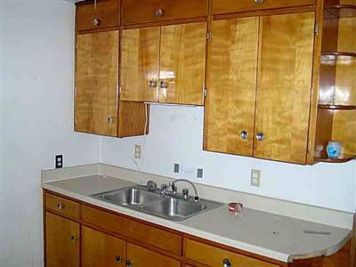 2902 Thom St, Other, MI 48506 photo 2