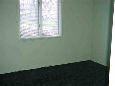 423 Somerset Dr, Other, MI 48433 photo 3