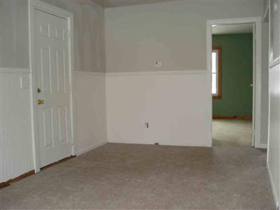404 E Caroline St, Other, MI 48430 photo 5