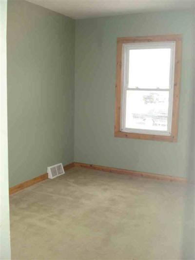 404 E Caroline St, Other, MI 48430 photo 6