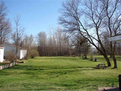 219 W Second St, Other, MI 48423 photo 7