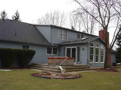 1124 Briar Cliffe Dr, Other, MI 48532 photo 3