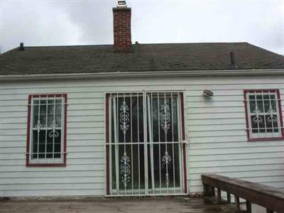1615 Stevenson St, Other, MI 48504 photo 2