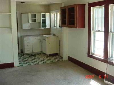 623 Monroe St, Other, MI 48503 photo 4