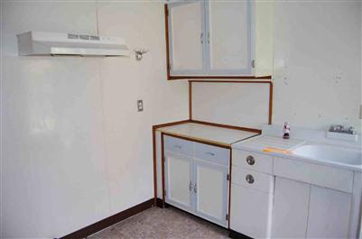 503 E Clinton St, Other, MI 48429 photo 4