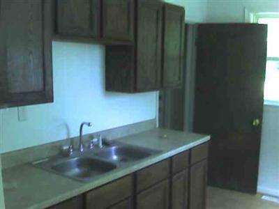 1027 E Genesee Ave, Other, MI 48505 photo 3