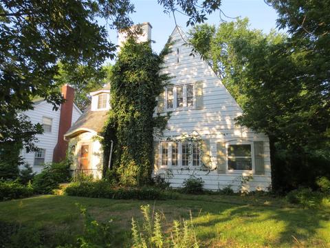 1025 Beard St, Flint, MI 48503 photo 2