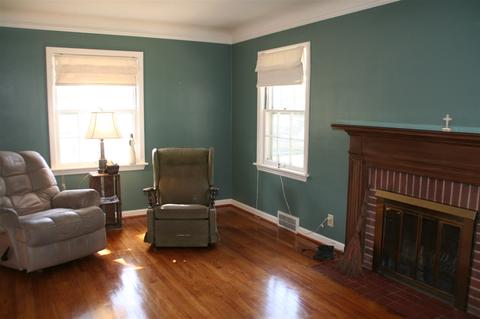 2121 Pierce St, Flint, MI 48503 photo 4