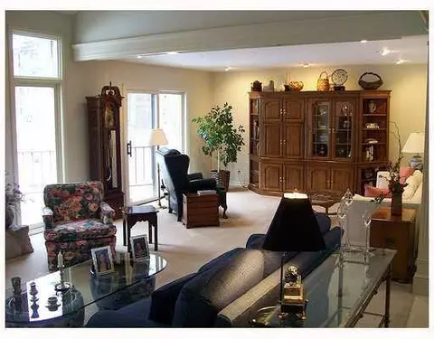 3309 E Dobson, Ann Arbor, MI 48105 photo 6