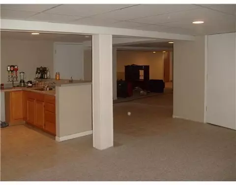 49084 Shenandoah Dr, Macomb, MI 48044 photo 8