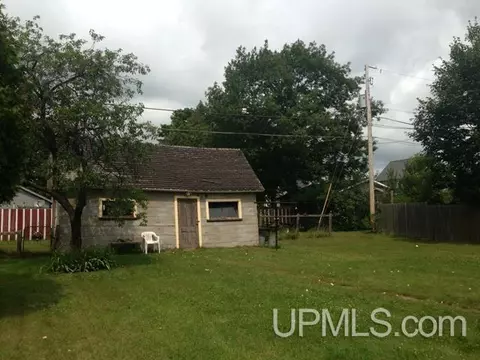 625 Park, Ishpeming, MI 49849 photo 9
