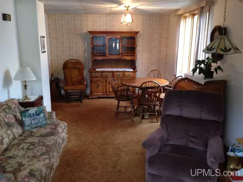 433 W Empire, Ishpeming, MI 49849 photo 5