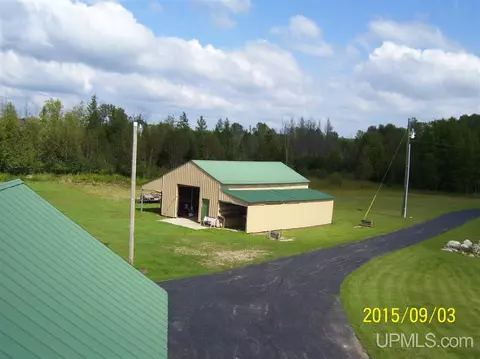 6053 E 5, Bark River, MI 49807 photo 23