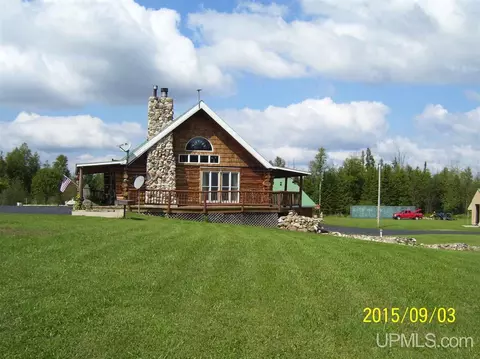 6053 E 5, Bark River, MI 49807 photo 2