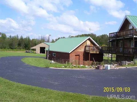 6053 E 5, Bark River, MI 49807 photo 5