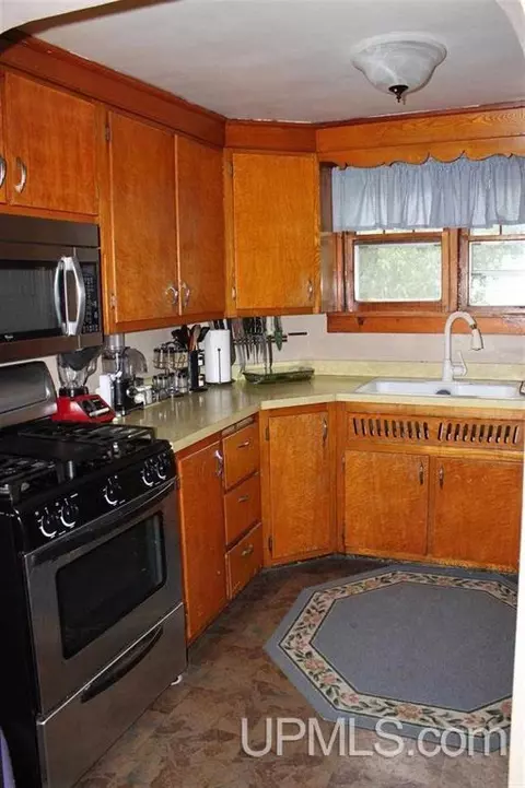 1108 E Munising, Munising, MI 49862 photo 9