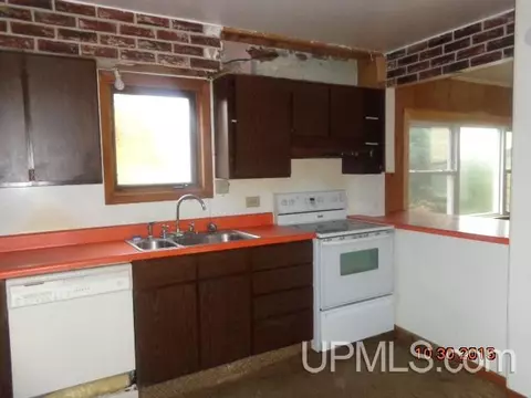 507 Vine, Ishpeming, MI 49849 photo 4