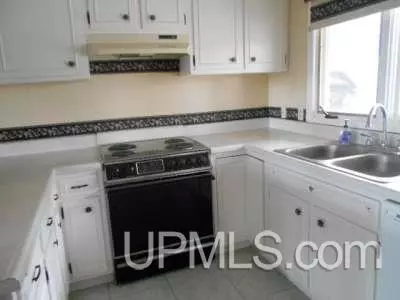 6604 N, Escanaba, MI 49829 photo 6