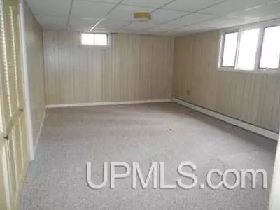6604 N, Escanaba, MI 49829 photo 29