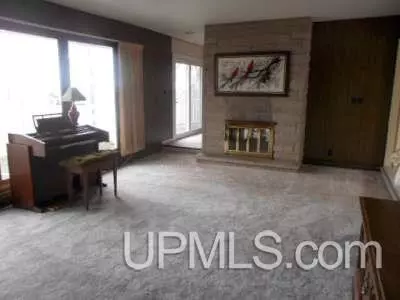 6604 N, Escanaba, MI 49829 photo 8