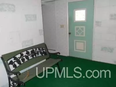 6604 N, Escanaba, MI 49829 photo 22