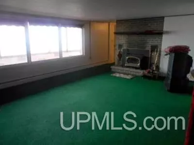 6604 N, Escanaba, MI 49829 photo 27