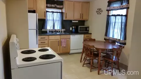 511 Kirkpatrick, Palmer, MI 49871 photo 3