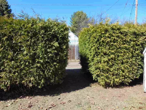 703 Elliott, Ishpeming, MI 49849 photo 13