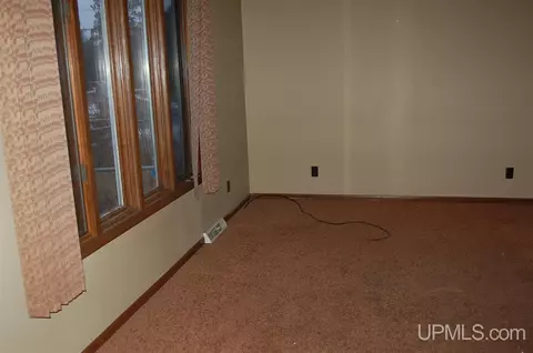 6 Lawer, Ishpeming, MI 49849 photo 2