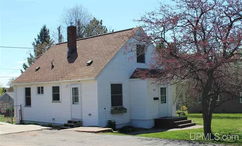 636 Jopling, Ishpeming, MI 49849 photo 4