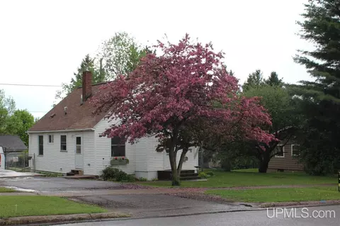 636 Jopling, Ishpeming, MI 49849 photo 1