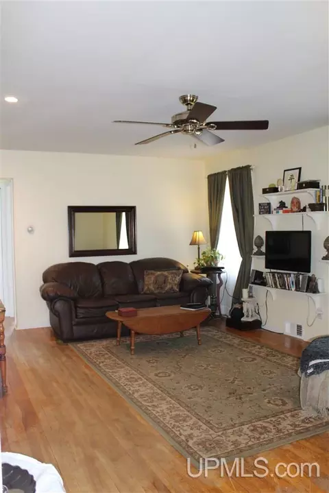 636 Jopling, Ishpeming, MI 49849 photo 10