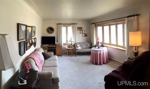 2016 Jackson, Ishpeming, MI 49849 photo 4
