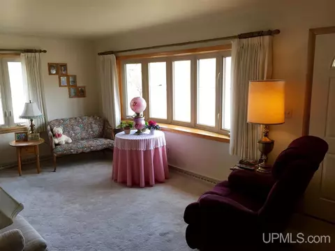 2016 Jackson, Ishpeming, MI 49849 photo 6