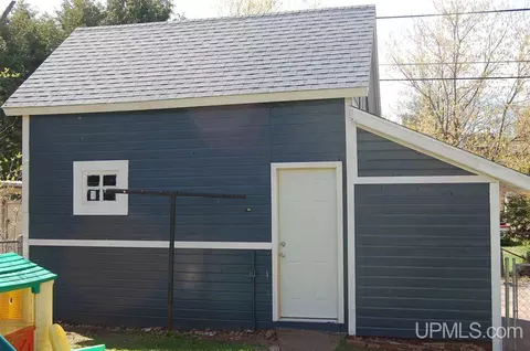 630 E Michigan, Ishpeming, MI 49849 photo 27