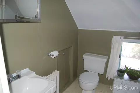 630 E Michigan, Ishpeming, MI 49849 photo 17