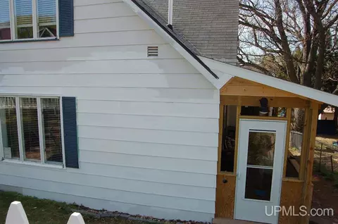 630 E Michigan, Ishpeming, MI 49849 photo 22