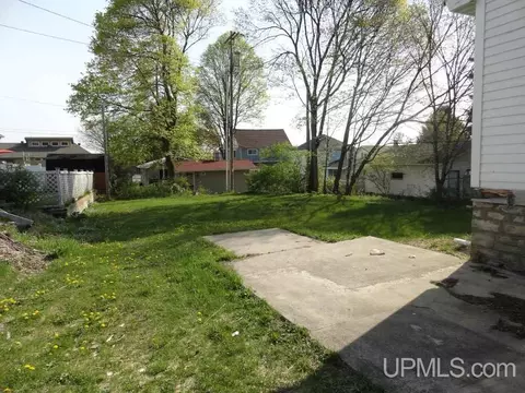 109 E Chocolay, Munising, MI 49862 photo 14