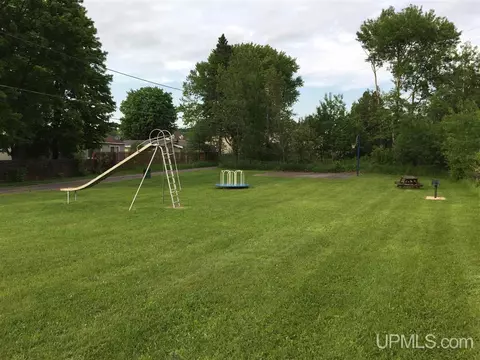 762 Juniper, Ishpeming, MI 49849 photo 28