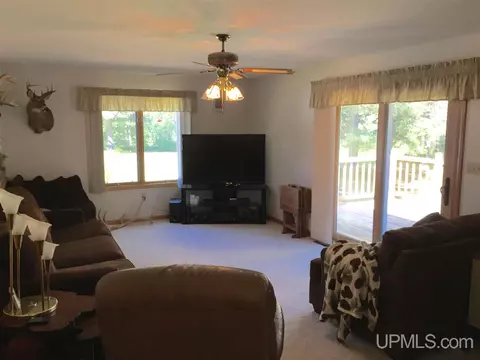 57 North Cp, Ishpeming, MI 49849 photo 9