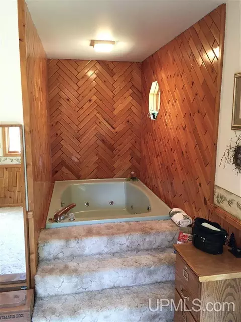 57 North Cp, Ishpeming, MI 49849 photo 18