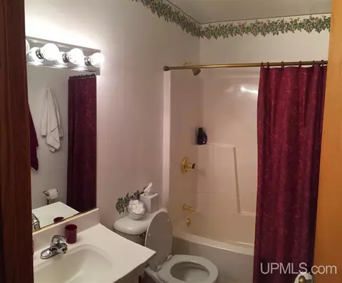 57 North Cp, Ishpeming, MI 49849 photo 15