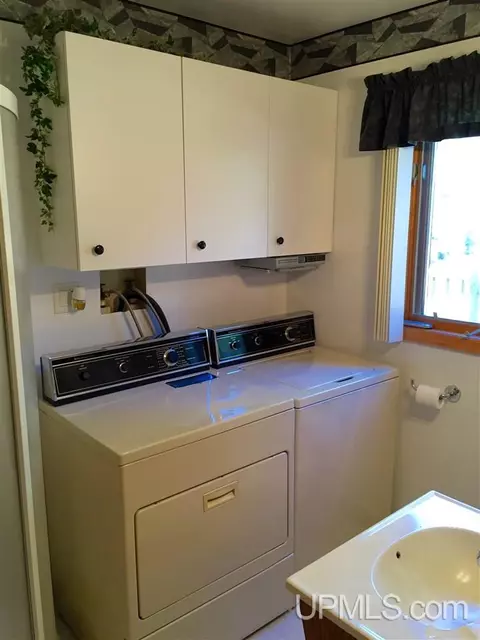 57 North Cp, Ishpeming, MI 49849 photo 5